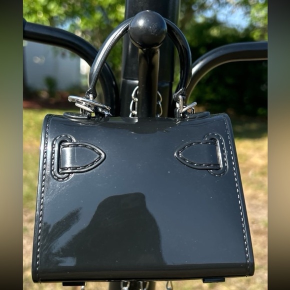 New Kendall + Kylie mini bag with lock and key - Picture 2 of 12